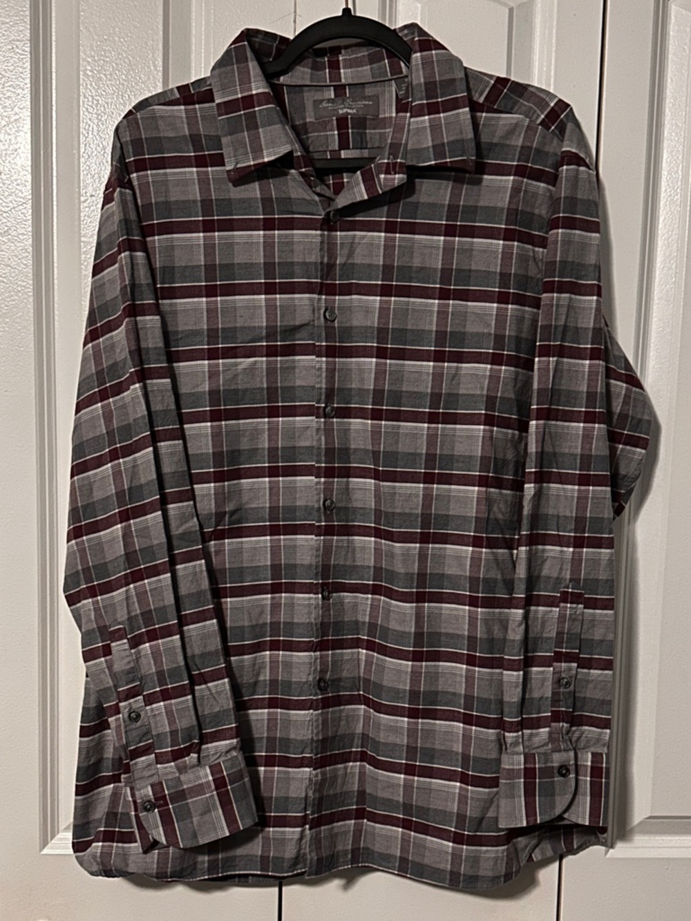 Men's Gray & Burgundy Plaid Button-Up Shirt
